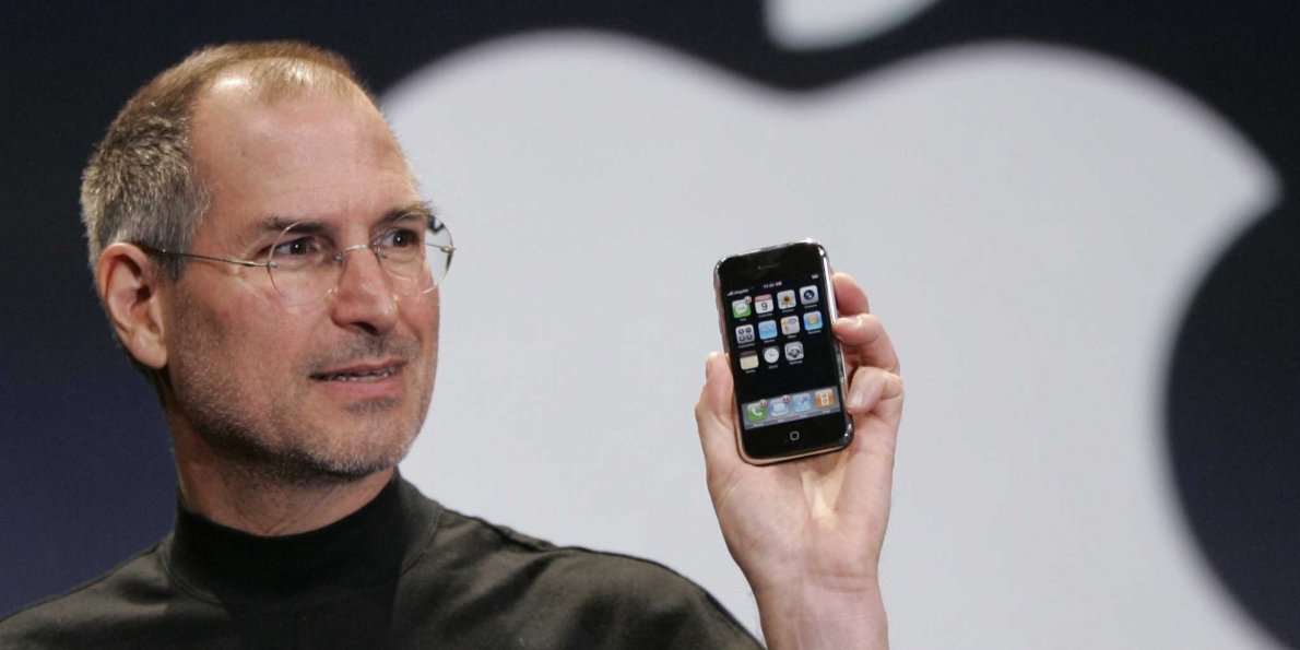 steve jobs first iphone